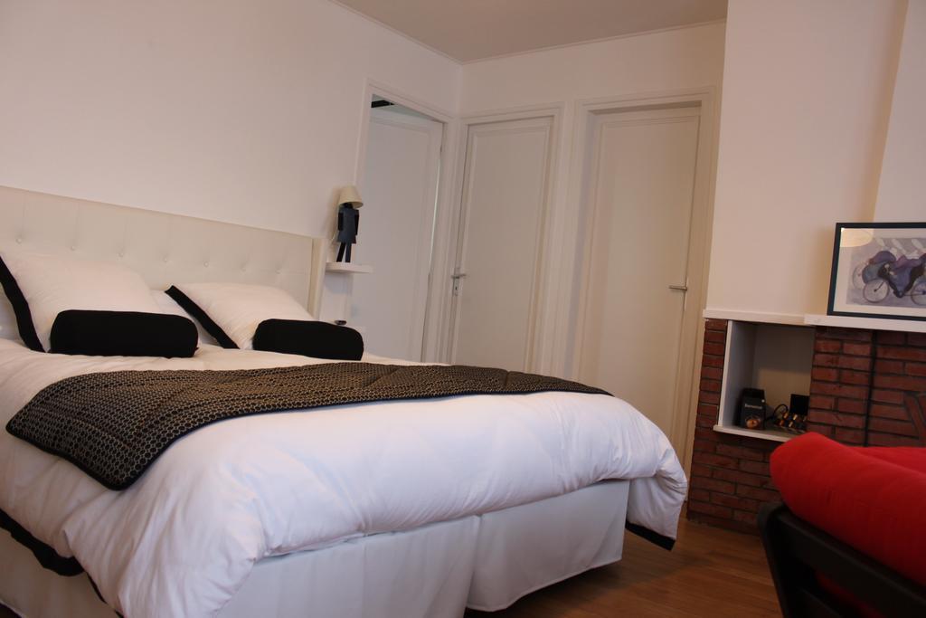 Au Coeur De Beauvais Bed & Breakfast Exterior photo